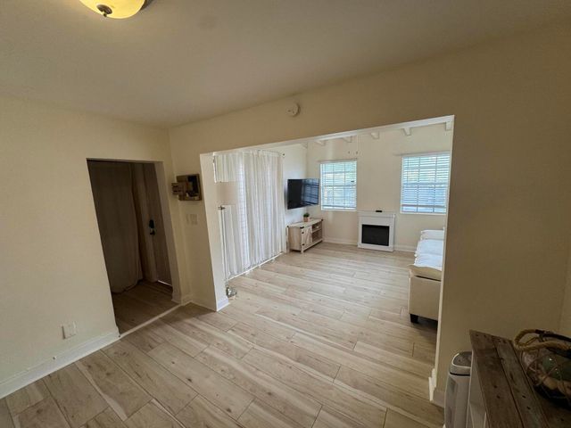 17 S D Street 1, Lake Worth Beach, FL 33460