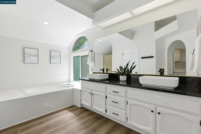 1980 Harvest Landing Court, Tracy, CA 95376