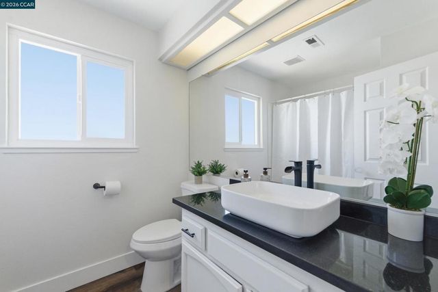 1980 Harvest Landing Court, Tracy, CA 95376