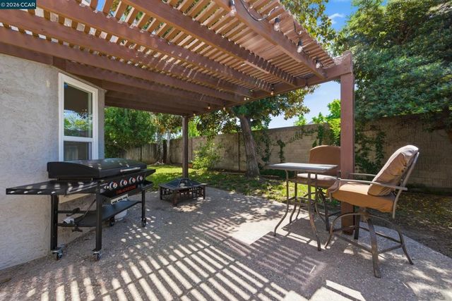 1980 Harvest Landing Court, Tracy, CA 95376