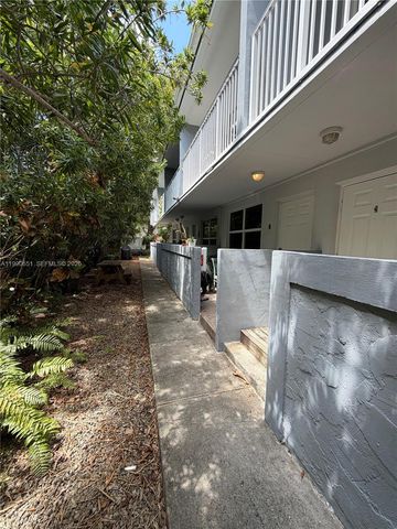 3025 Mary St 11, Miami, FL 33133