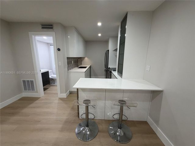 3025 Mary St 11, Miami, FL 33133