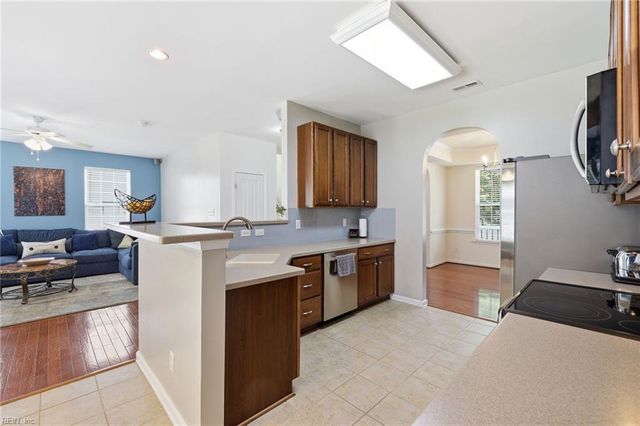 200 Foster RD, Yorktown, VA 23690