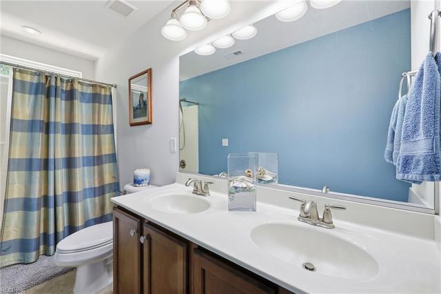 200 Foster RD, Yorktown, VA 23690