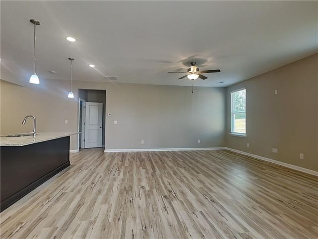 153 Everett Square, Mcdonough, GA 30252