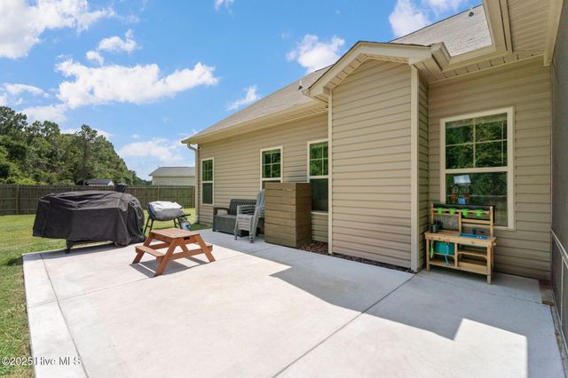 121 Driver Court, Raeford, NC 28376