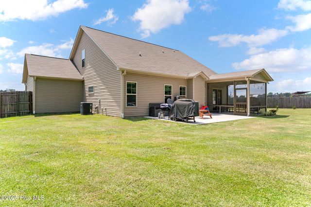 121 Driver Court, Raeford, NC 28376