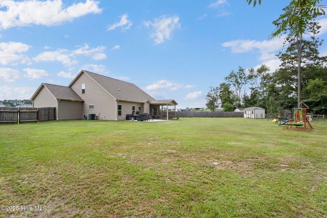 121 Driver Court, Raeford, NC 28376