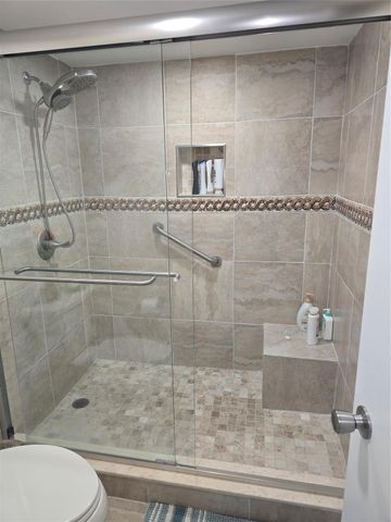 1150 Hillsboro Mile 708, Hillsboro Beach, FL 33062