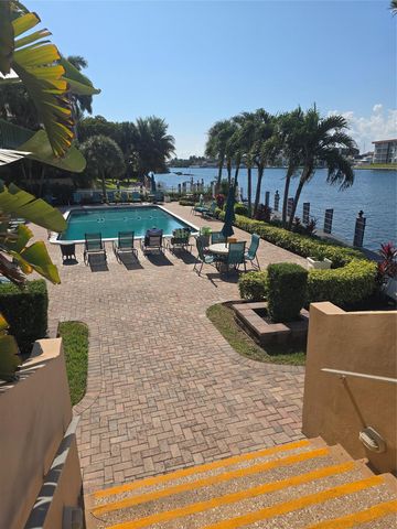 1150 Hillsboro Mile 708, Hillsboro Beach, FL 33062