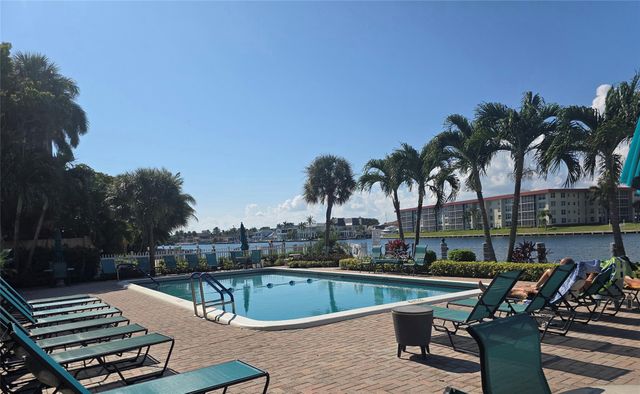 1150 Hillsboro Mile 708, Hillsboro Beach, FL 33062