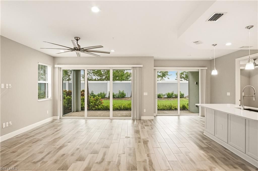 2664 Seychelles CIR 2401, NAPLES, FL 34112 — photo 2