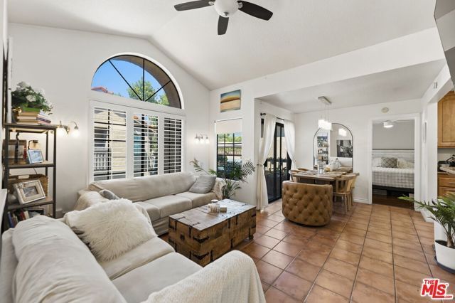 2352 Archwood Lane 50, Simi Valley, CA 93063
