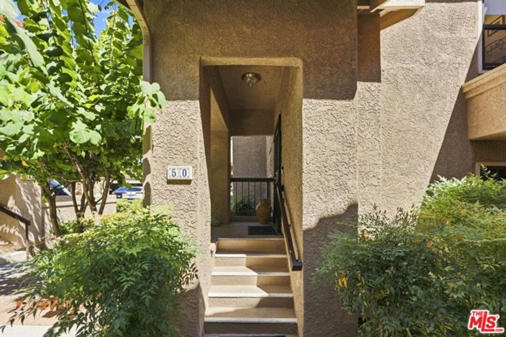 2352 Archwood Lane 50, Simi Valley, CA 93063