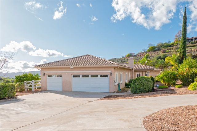 20759 Gabriella Lane, Murrieta, CA 92562