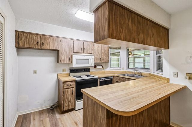 5234 MAGNOLIA TERRACE, Fruitland Park, FL 34731