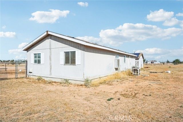 10992 Tecopa Road, Apple Valley, CA 92308