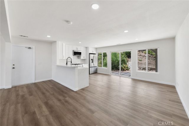 12487 Lomica, San Diego, CA 92128