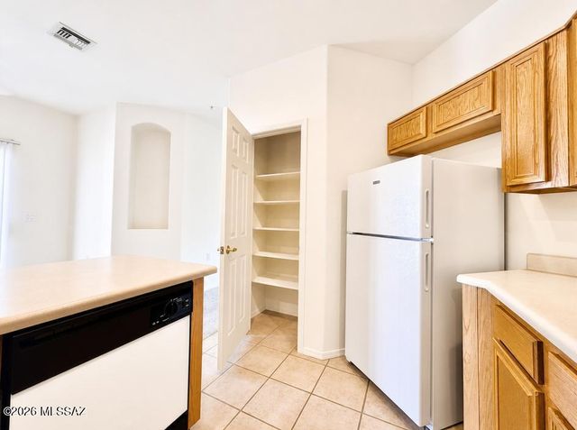 1519 N Pso La Tinaja, Green Valley, AZ 85614