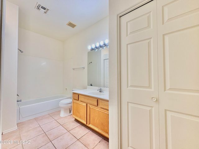 1519 N Pso La Tinaja, Green Valley, AZ 85614
