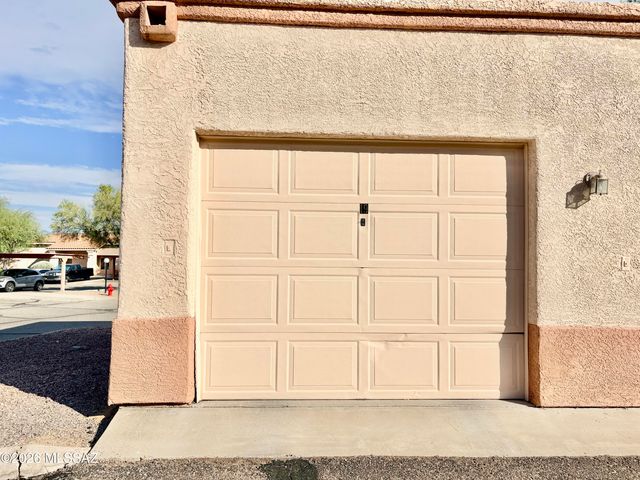 1519 N Pso La Tinaja, Green Valley, AZ 85614