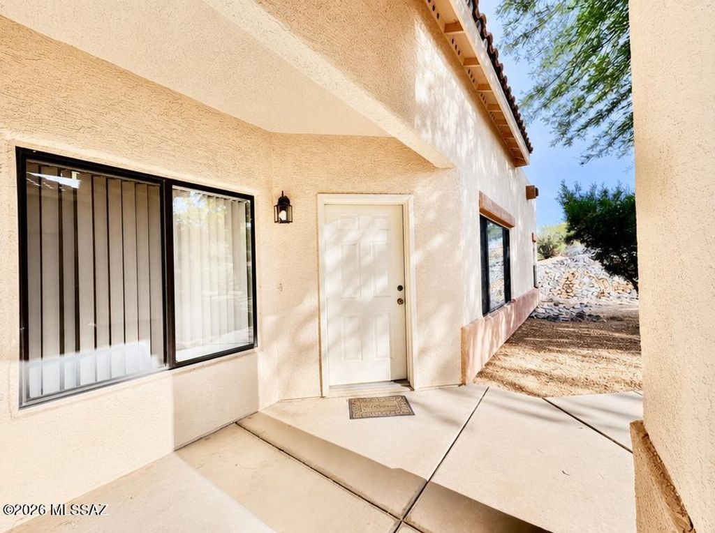 1519 N Pso La Tinaja, Green Valley, AZ 85614