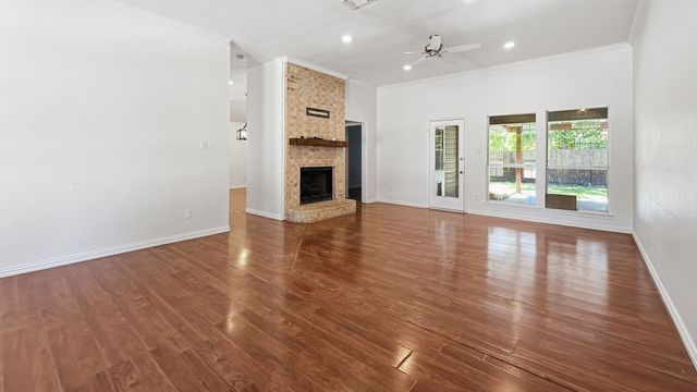 1077 Westgrove Drive, Saginaw, TX 76179