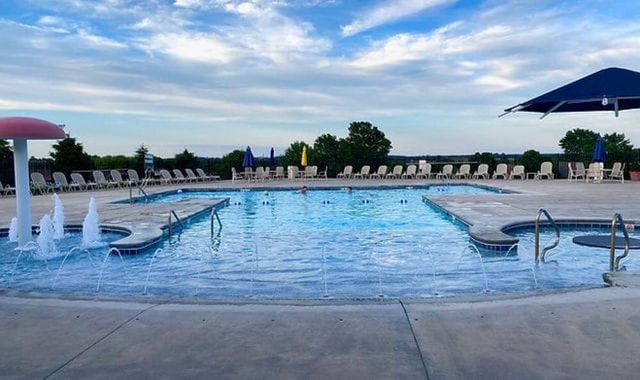 3702 E Dartmoor Court, Springfield, MO 65802