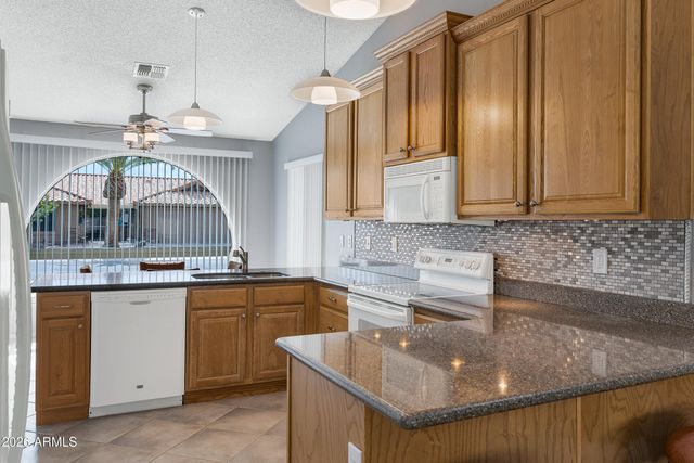 2763 LEISURE WORLD --, Mesa, AZ 85206