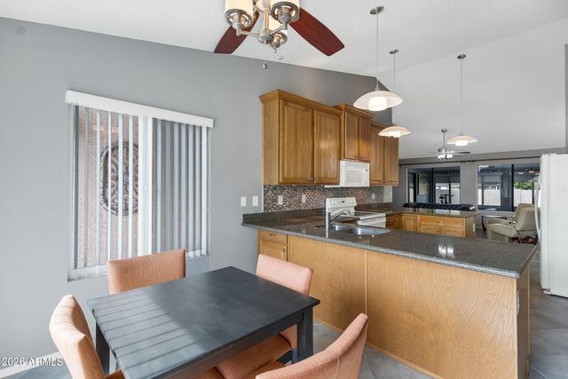 2763 LEISURE WORLD --, Mesa, AZ 85206
