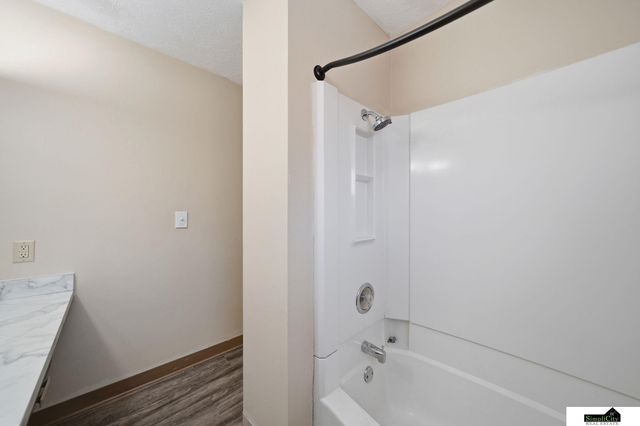 4900 Huntington Avenue, Lincoln, NE 68504