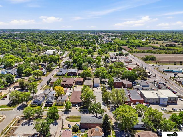 4900 Huntington Avenue, Lincoln, NE 68504