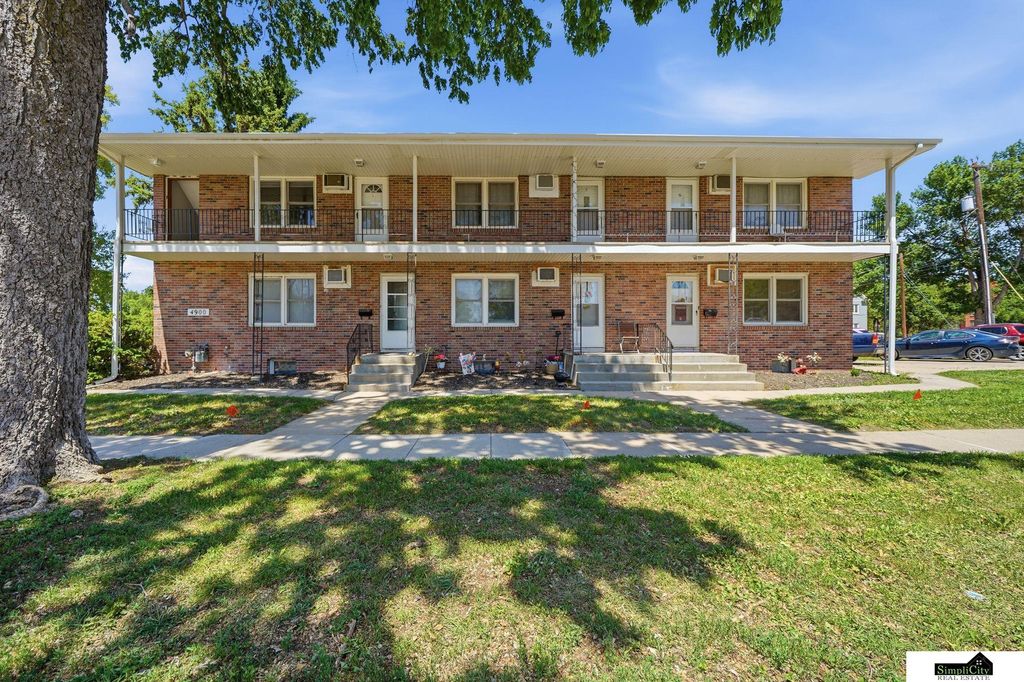 4900 Huntington Avenue, Lincoln, NE 68504