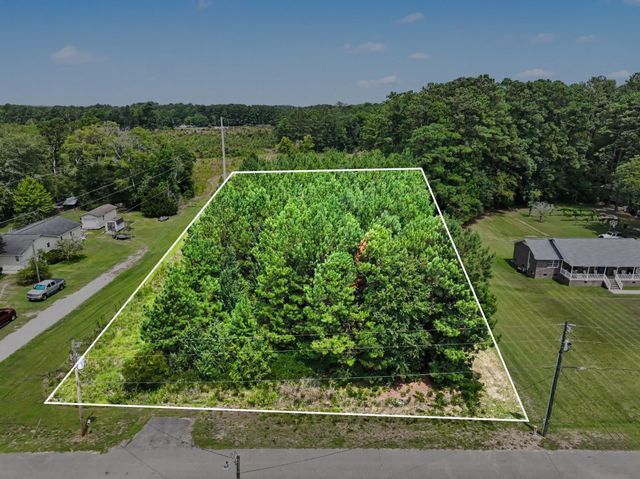 240 Calvary Rd., Little River, SC 29566