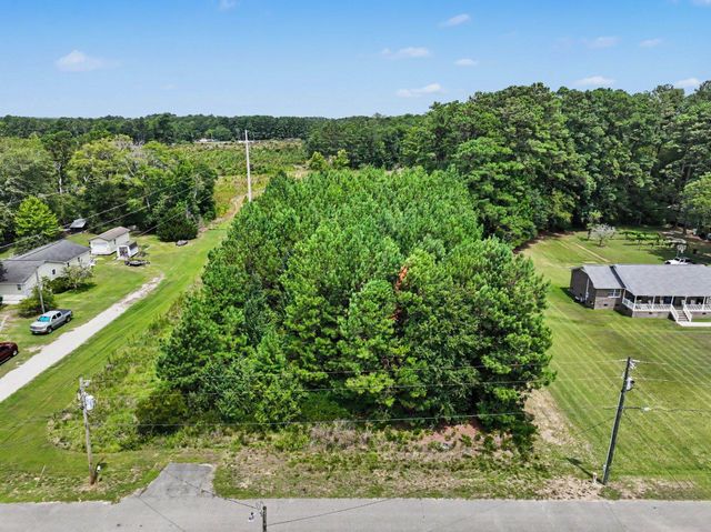 240 Calvary Rd., Little River, SC 29566