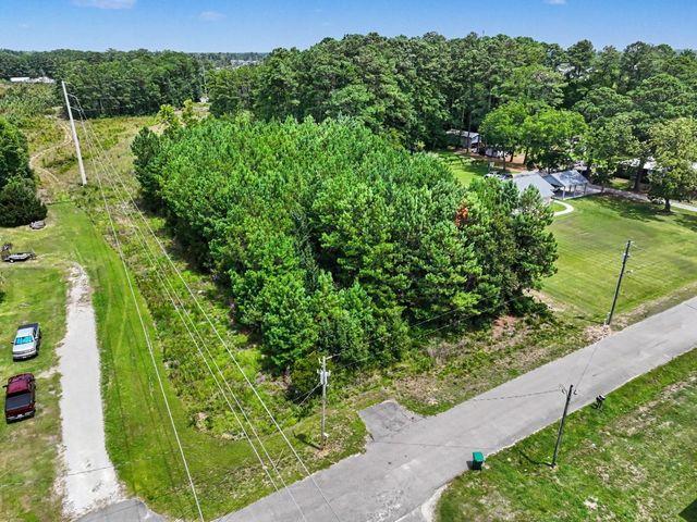 240 Calvary Rd., Little River, SC 29566