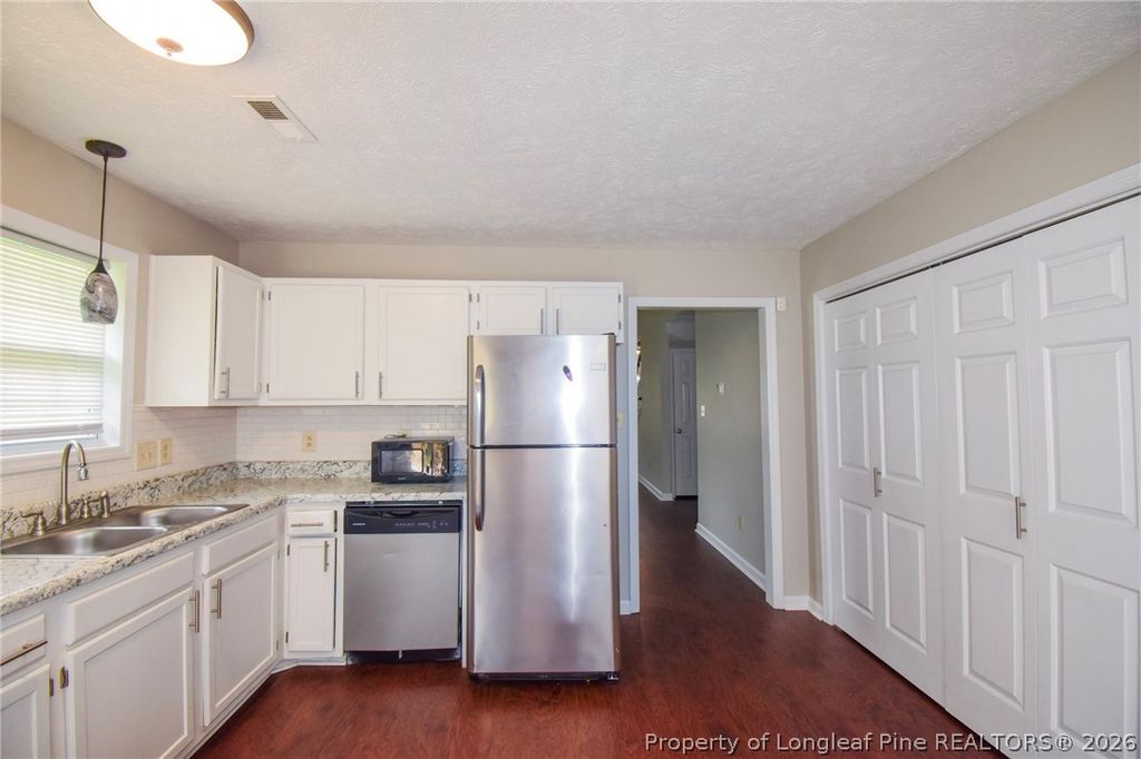 5935 Bloomsbury Drive, Fayetteville, NC 28306 — photo 5