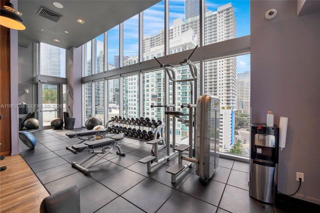 1300 Brickell Bay Dr 2000, Miami, FL 33131