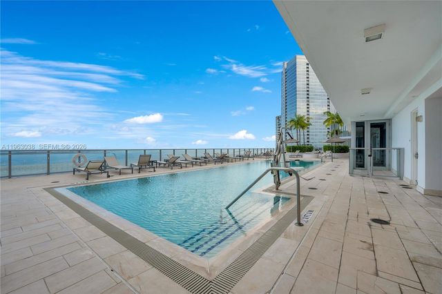 1300 Brickell Bay Dr 2000, Miami, FL 33131