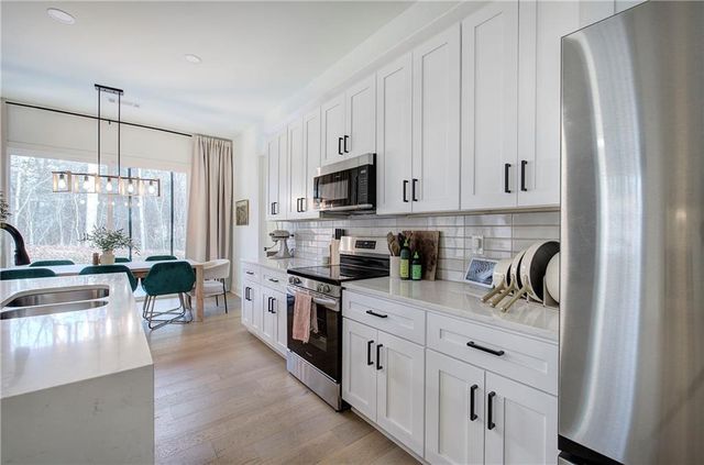 81 Summit Ridge SE Circle, Cartersville, GA 30120