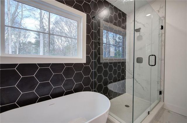 81 Summit Ridge SE Circle, Cartersville, GA 30120