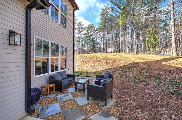 81 Summit Ridge SE Circle, Cartersville, GA 30120