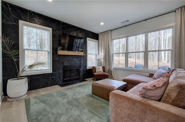 81 Summit Ridge SE Circle, Cartersville, GA 30120