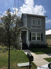 2128 W WALNUT STREET, Tampa, FL 33607