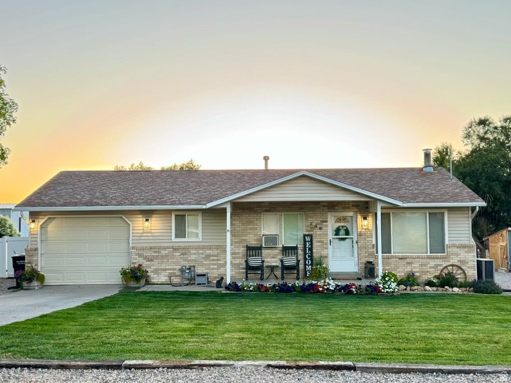 246 S 200 E, Mt Pleasant, UT 84647