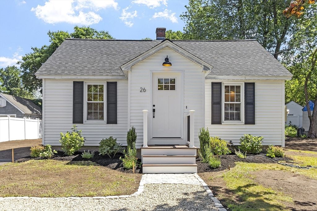 26 Otis St, Lunenburg, MA 01462