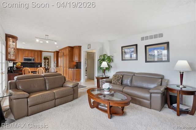 3398 Tiquewood, Commerce Twp, MI 48382