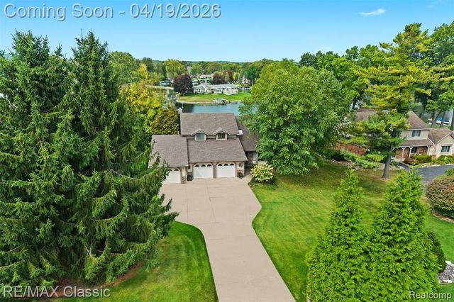 3398 Tiquewood, Commerce Twp, MI 48382