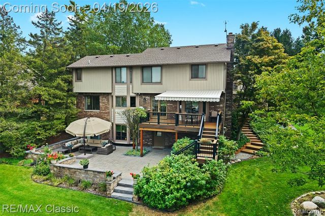 3398 Tiquewood, Commerce Twp, MI 48382