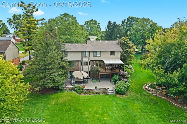 3398 Tiquewood, Commerce Twp, MI 48382